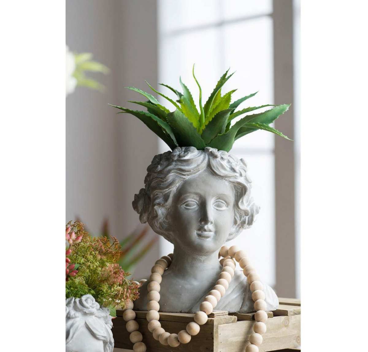 Angel Planter - whitewash | Pots & Planters