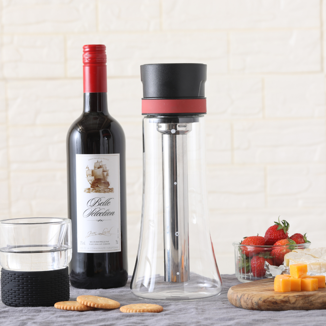 Trio Decanter - red accent