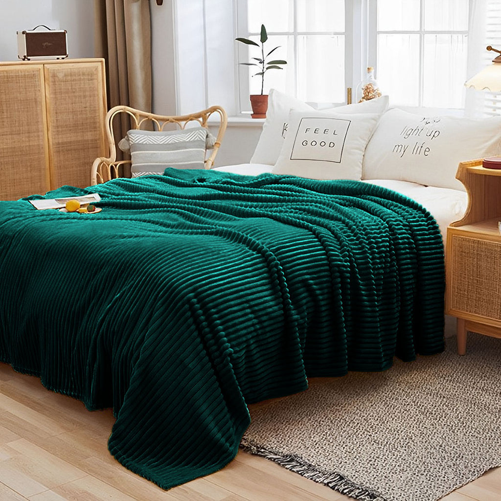 Throw Blanket Knitted Striped Pattern - Dark Green
