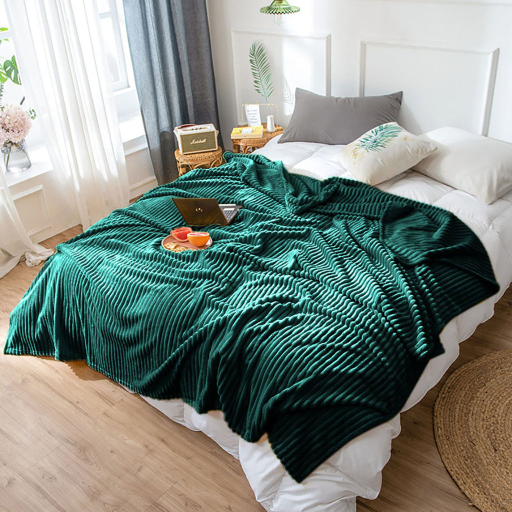 Throw Blanket Knitted Striped Pattern - Dark Green
