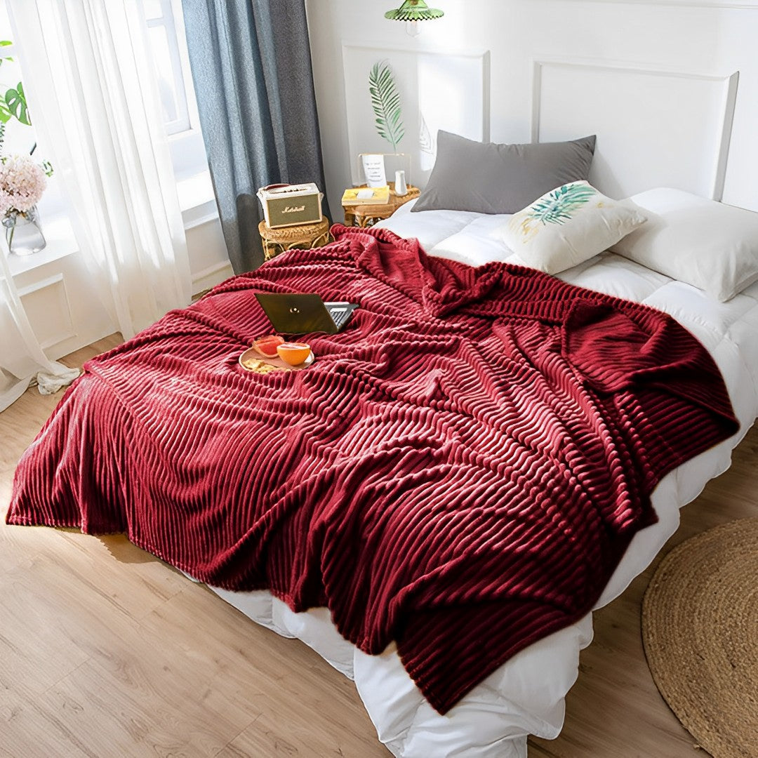 Throw Blanket Knitted Striped Pattern - Burgundy