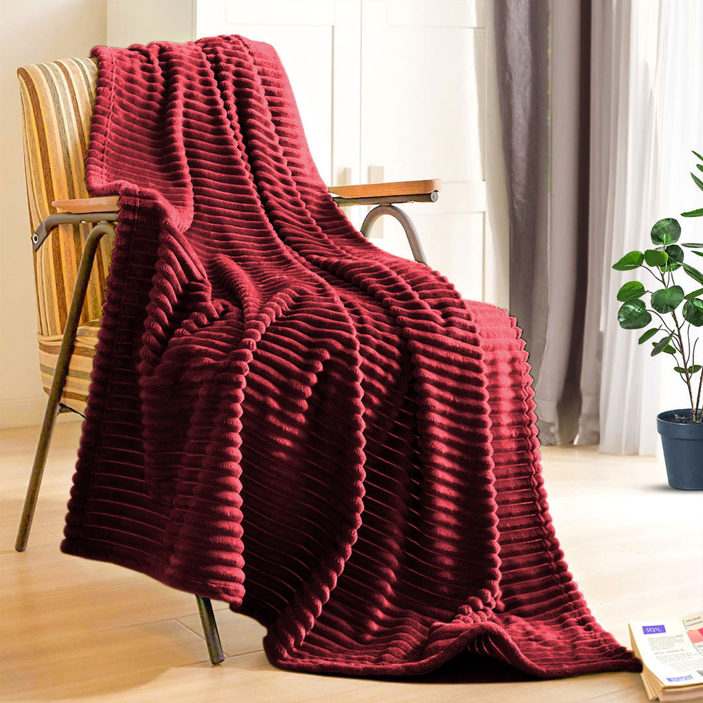 Throw Blanket Knitted Striped Pattern - Burgundy