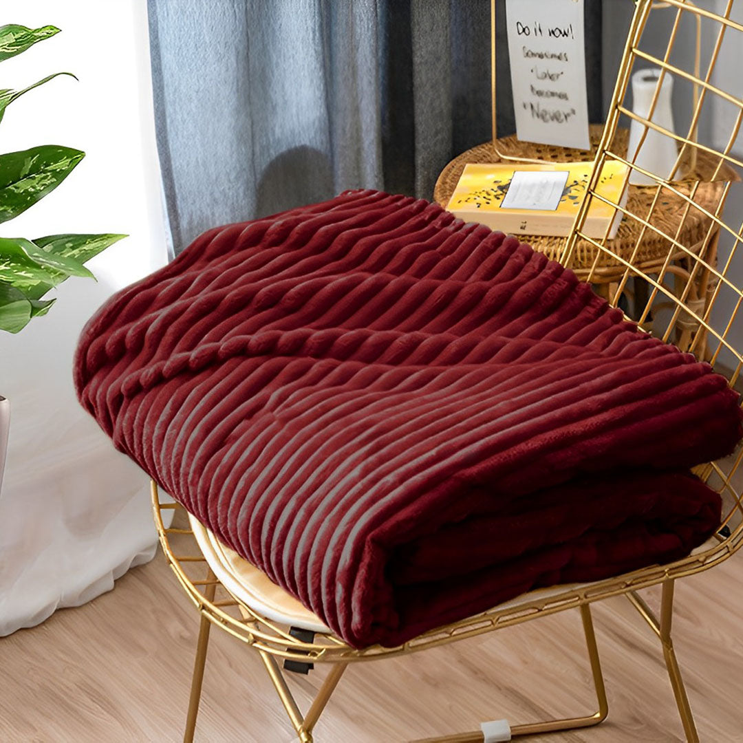 Throw Blanket Knitted Striped Pattern - Burgundy